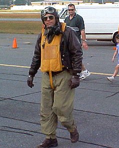 Man in 1940s pilot gear