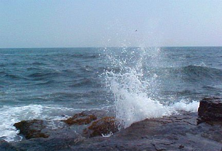 Sea splashing the rocks
